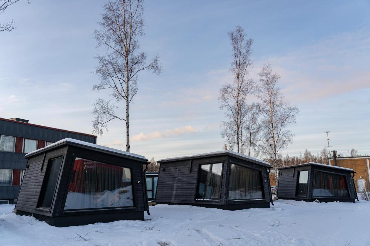 Black Hotel Кемпеле Экстерьер фото